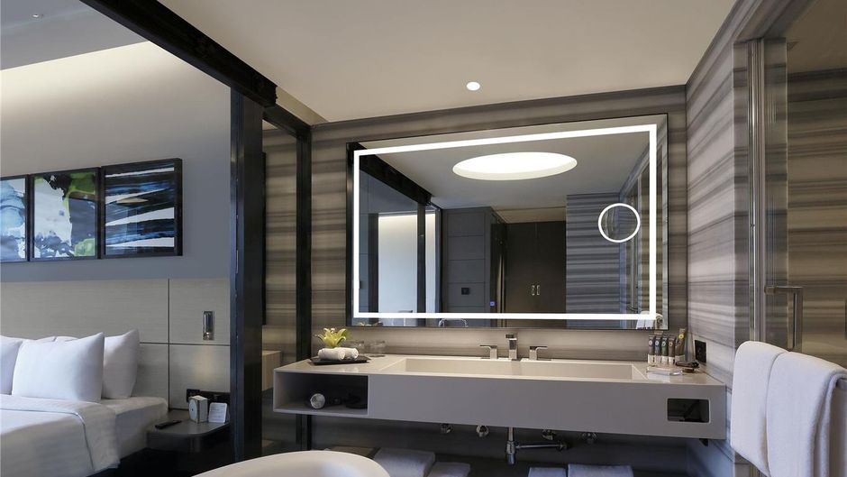 Novotel Chennai Chamiers Road Room