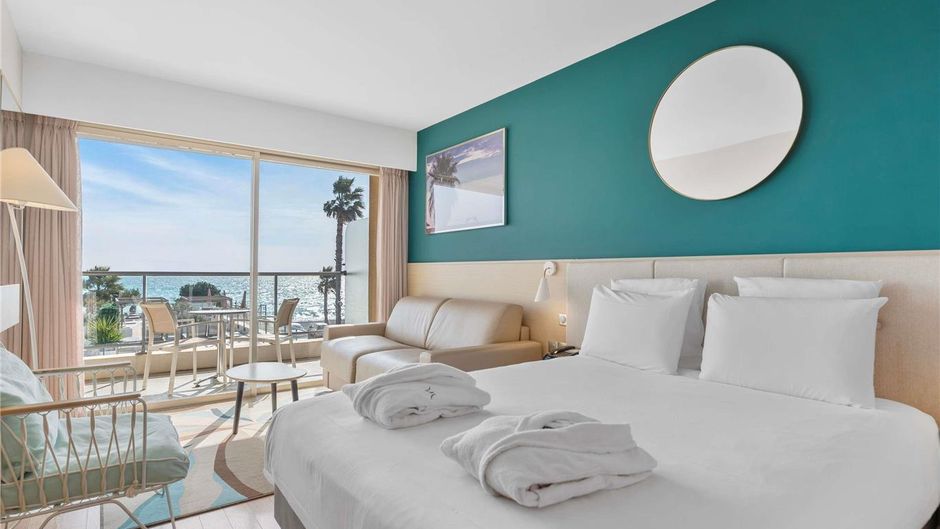 Mercure Villeneuve Loubet Plage Room