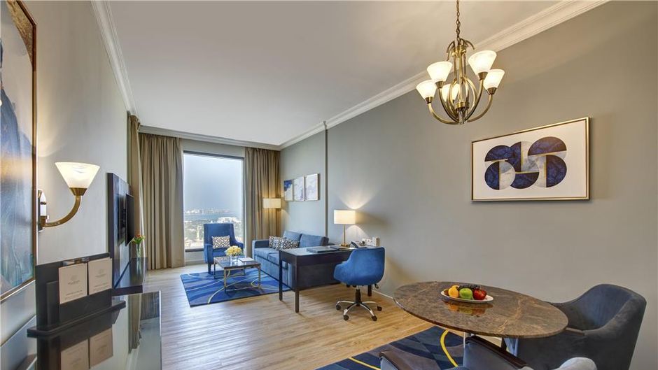 Two Seasons Hotel & Apartments Room