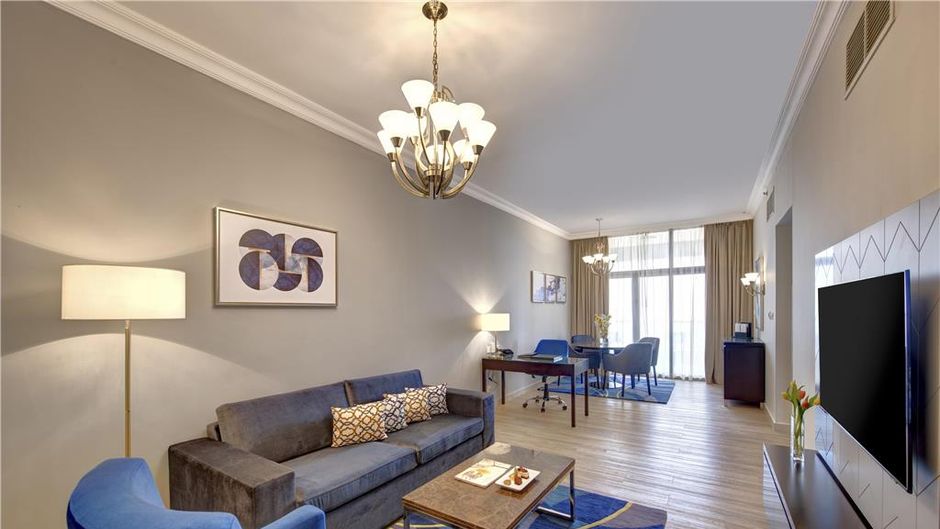 Two Seasons Hotel & Apartments Room