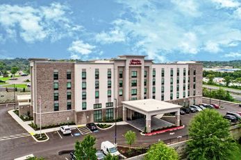 Hampton Inn & Suites Nashville