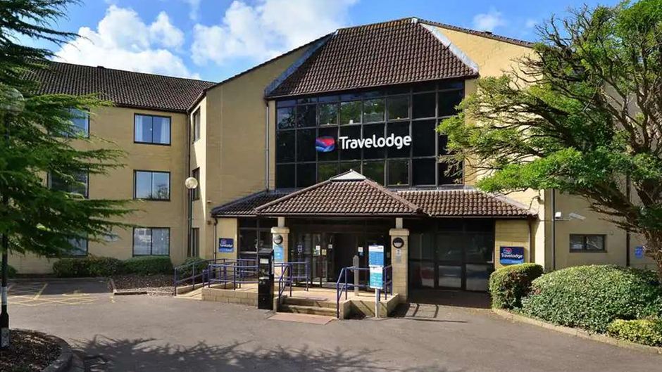 Travelodge Bath Waterside Exterior