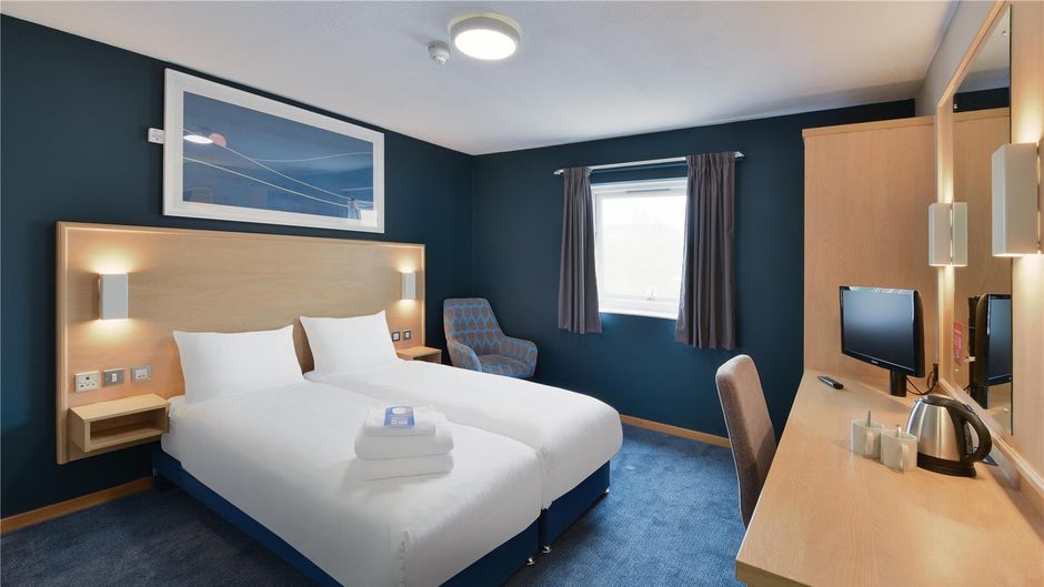 Travelodge Cheltenham Room
