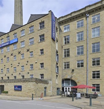 Travelodge Halifax