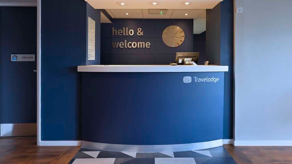 Travelodge Rugby Dunchurch Lobby