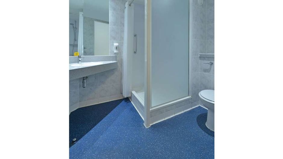Travelodge Stoke-on-Trent Suite