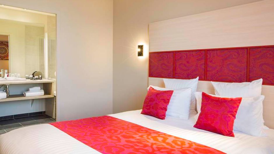 Best Western Plus Hotel Escapade Senlis Room