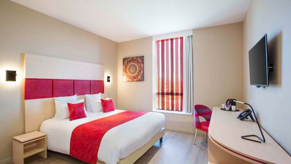Best Western Plus Hotel Escapade Senlis Room