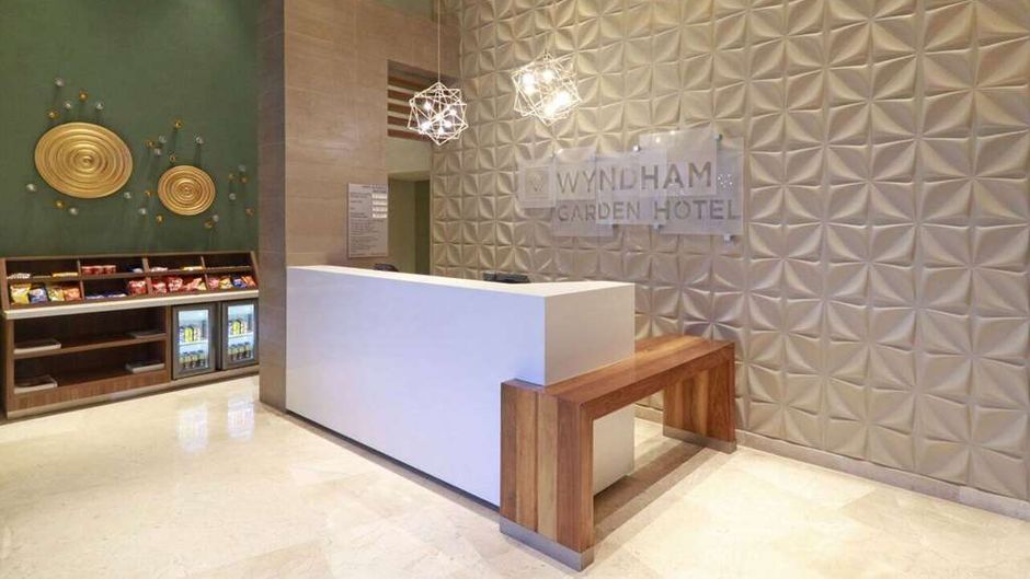 Wyndham Garden Monterrey Valle Real Lobby