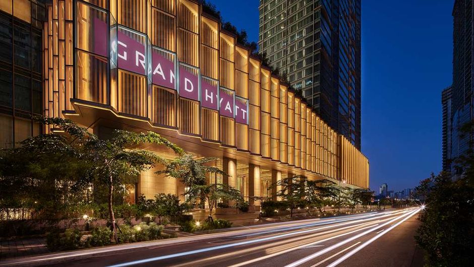 Grand Hyatt Manila Exterior