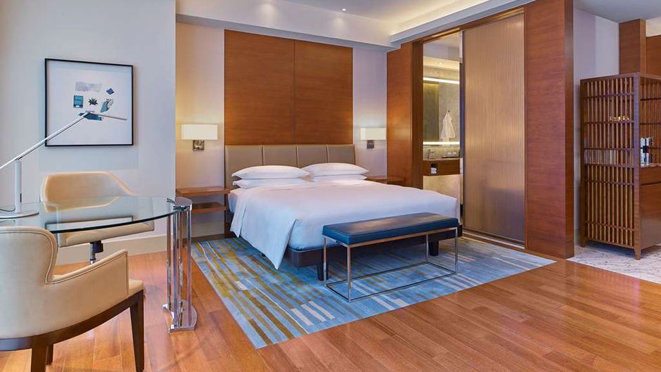 Grand Hyatt Manila Room