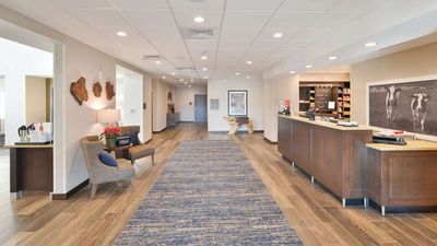 Hampton Inn & Suites Menomonie