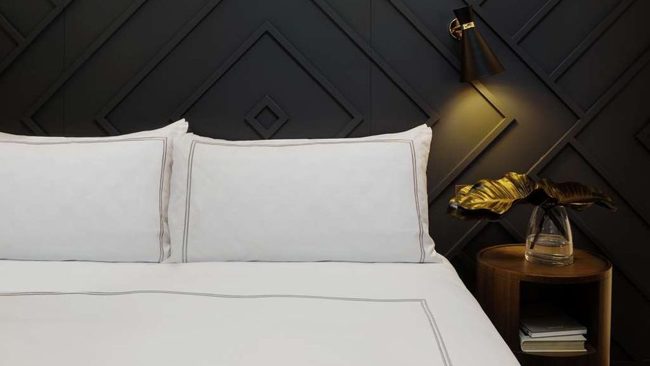 West Hotel Sydney, Curio Collection Room