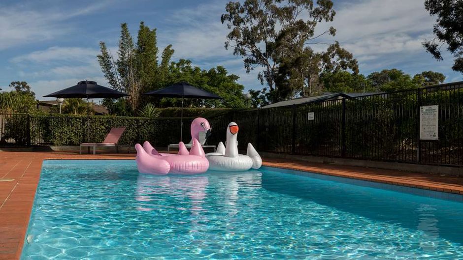 Rydges Bankstown Pool