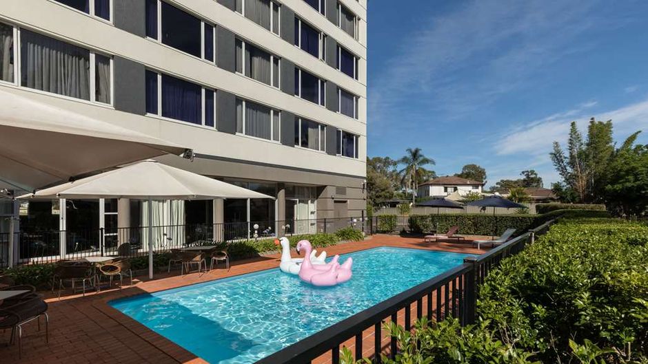 Rydges Bankstown Exterior