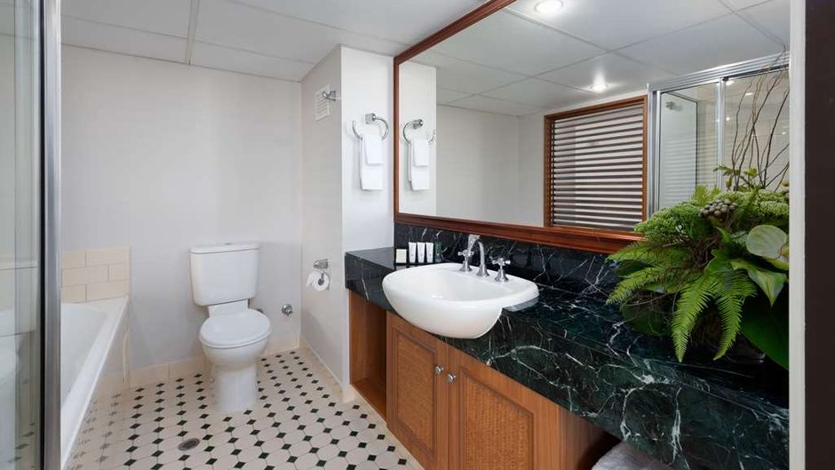Rydges Southbank Townsville Suite