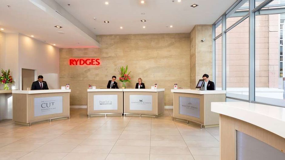 Rydges Auckland Lobby