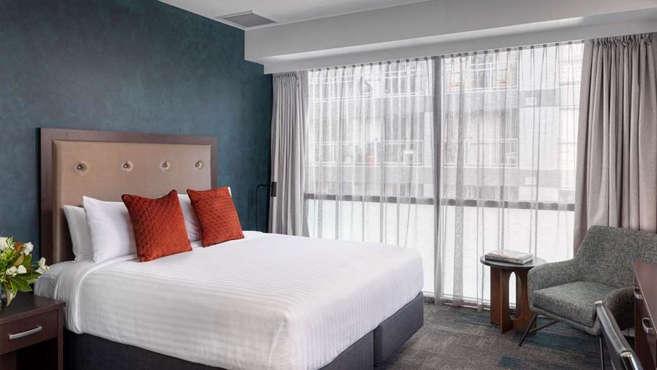 Rydges Auckland Room