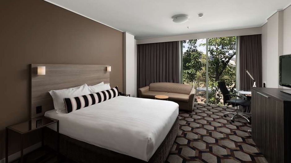 Rydges Capital Hill Room