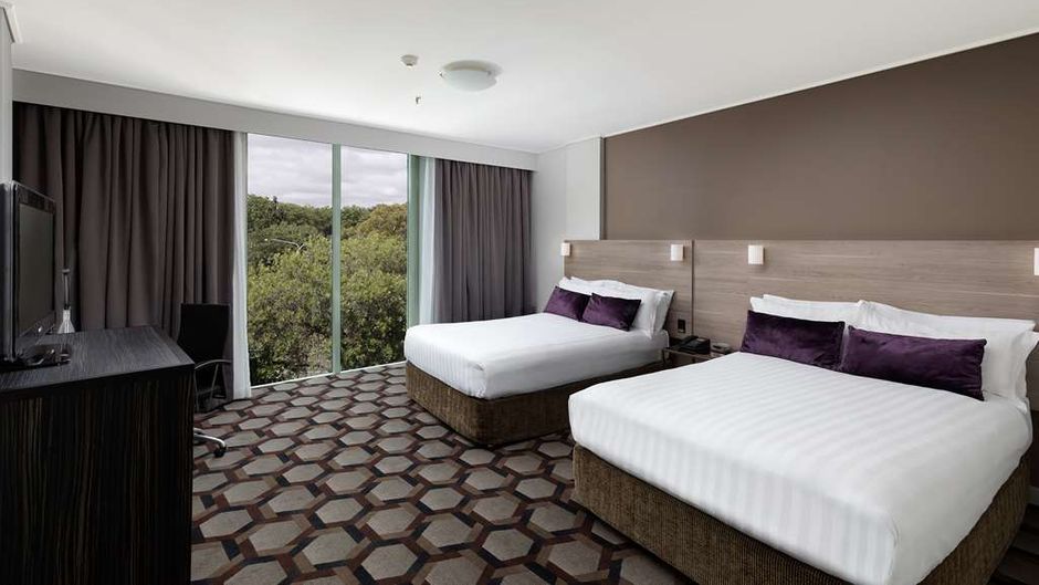 Rydges Capital Hill Room