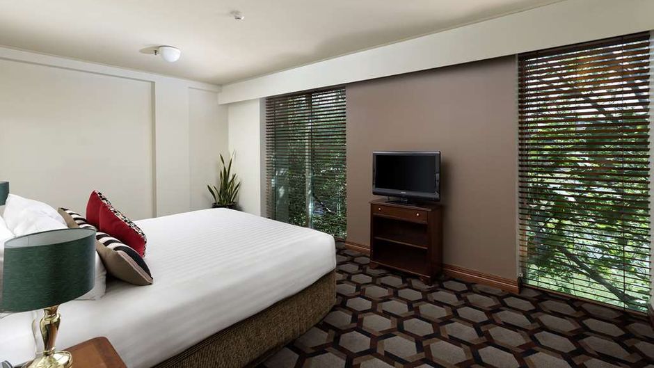 Rydges Capital Hill Suite