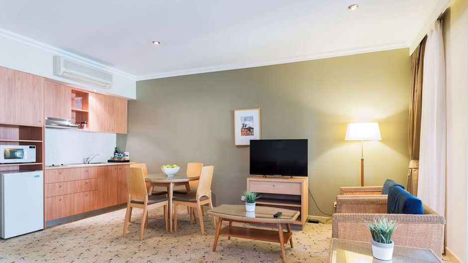 Rydges Kalgoorlie Resort & Spa Suite