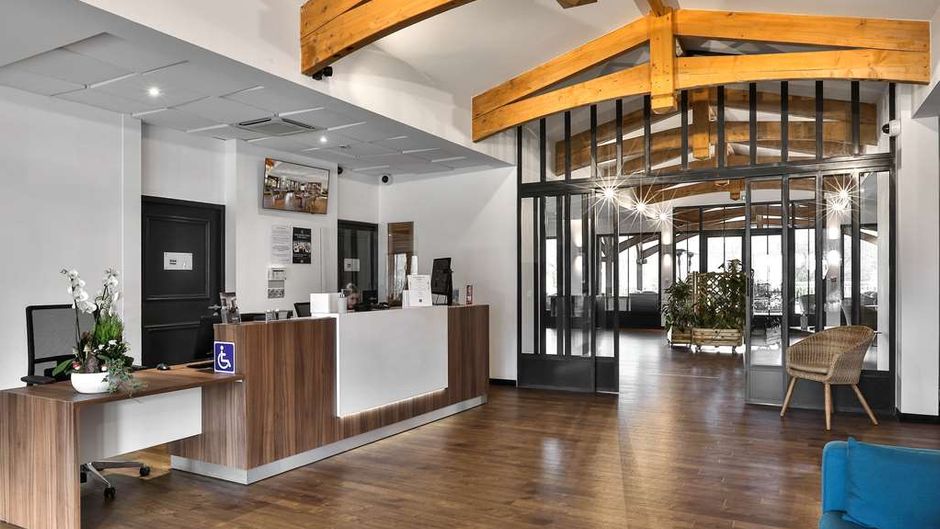 Kyriad Perigueux-Boulazac Lobby
