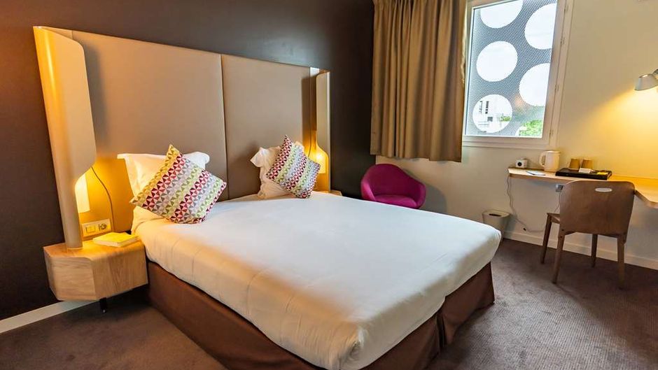 Campanile Montpellier Centre Room