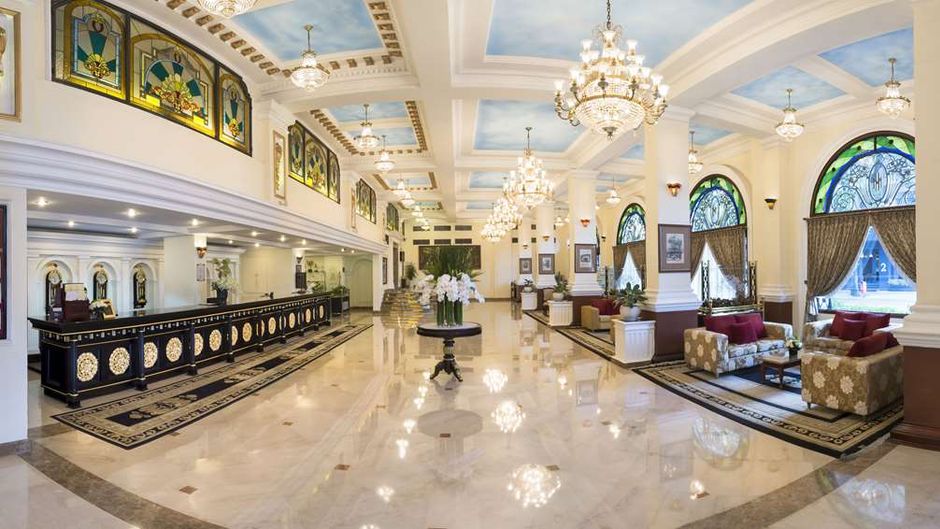 Hotel Majestic Saigon Lobby