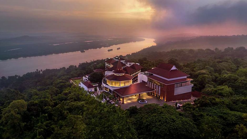 DoubleTree by Hilton Goa-Panaji Exterior