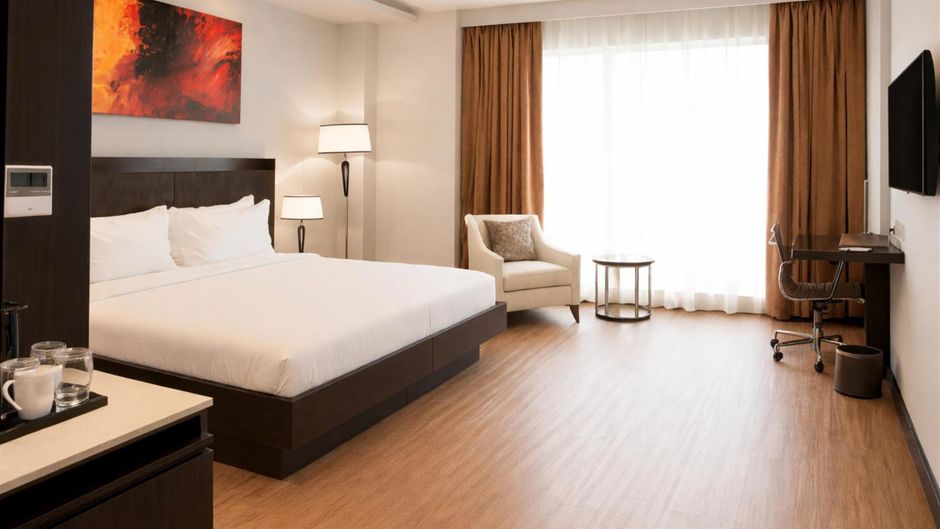 DoubleTree by Hilton Nairobi Hurlingham Room