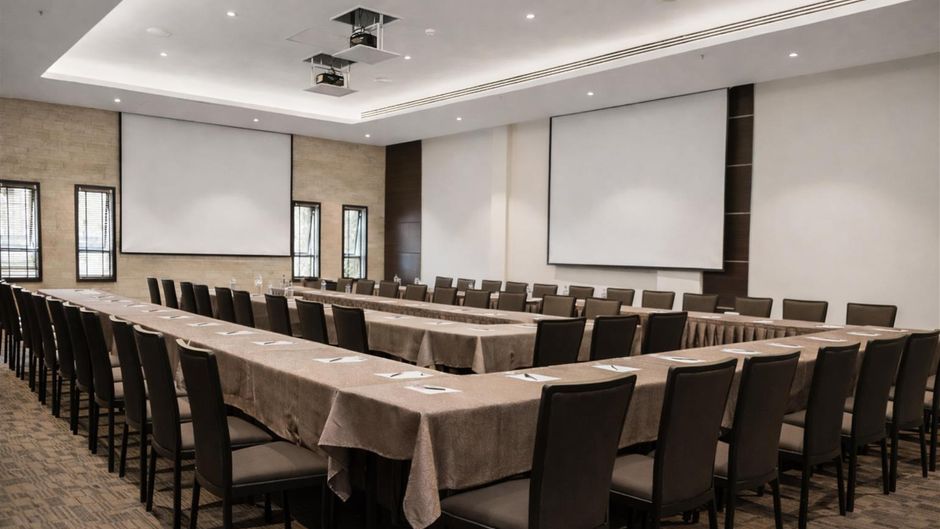 DoubleTree by Hilton Nairobi Hurlingham Meeting