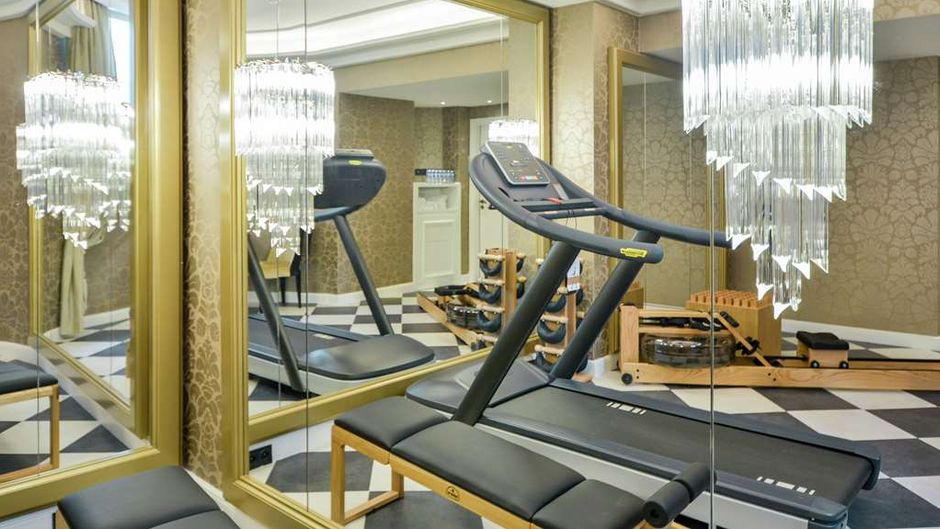 Maison Astor Paris, Curio Collection Health