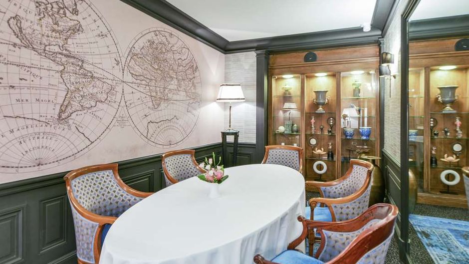 Maison Astor Paris, Curio Collection Meeting