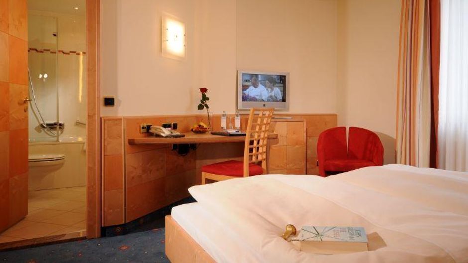 Torbraeu Hotel Room