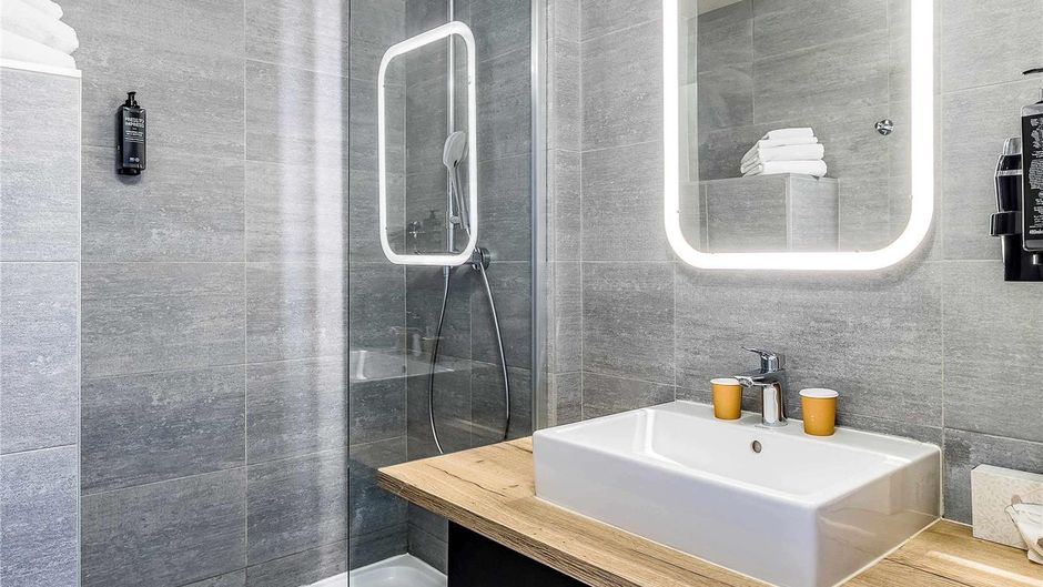 Ibis Styles Grenoble Crolles Exterior
