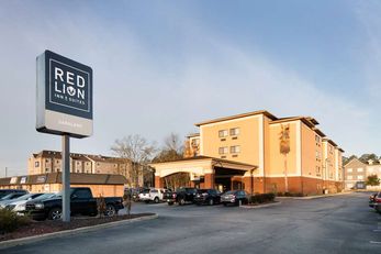 Sleep Inn & Suites