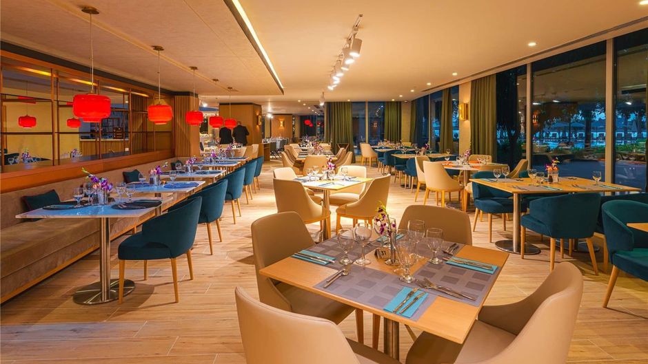 Rixos The Palm Hotel & Suites Restaurant
