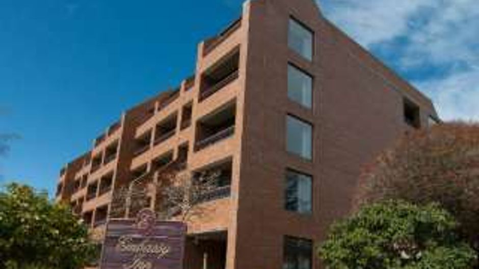 Embassy Inn Exterior