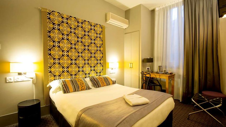 Hotel Raymond 4 Toulouse Room