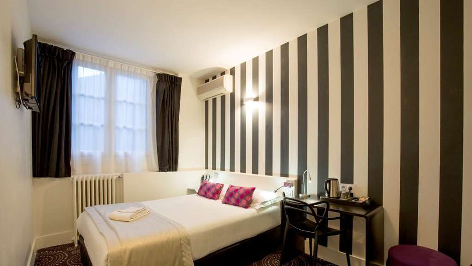 Hotel Raymond 4 Toulouse Room