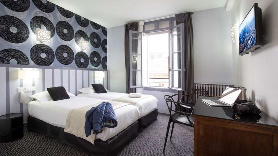 Hotel Raymond 4 Toulouse Room