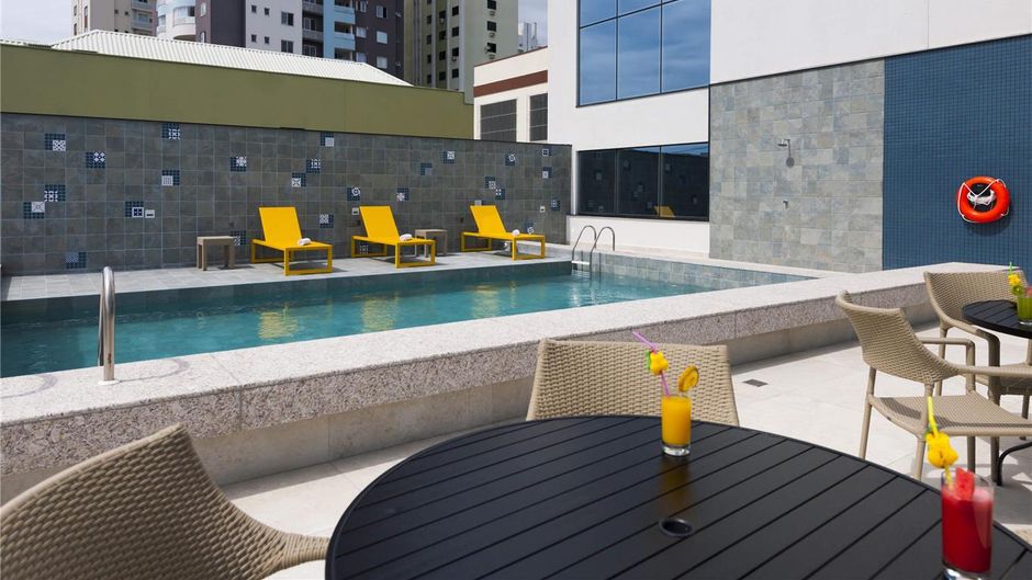 Novotel Itajai Hotel Pool
