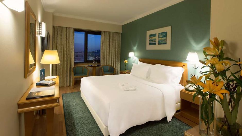 Sana Metropolitan Hotel Room