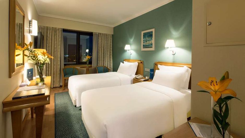 Sana Metropolitan Hotel Room