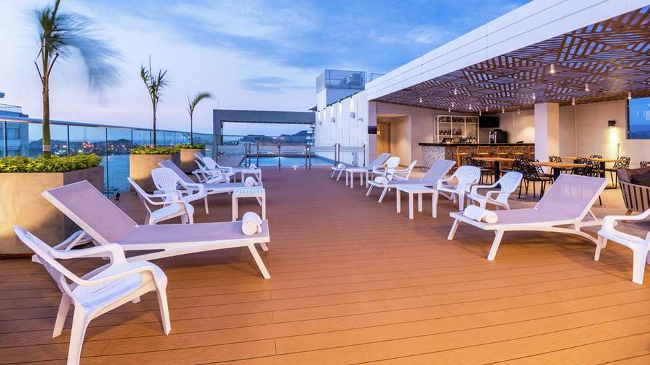 Hilton Garden Inn Santa Marta Pool