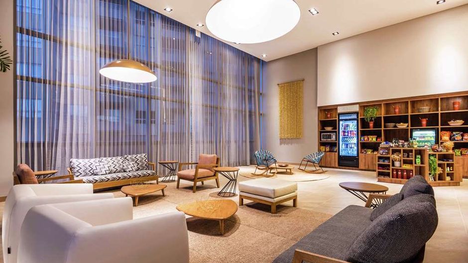 Hilton Garden Inn Santa Marta Lobby