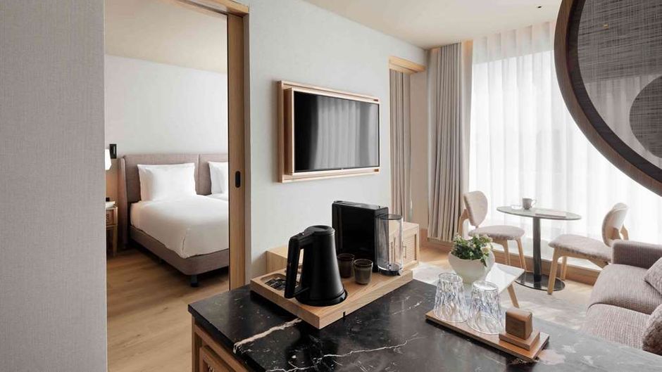 SANA Executive Hotel Suite