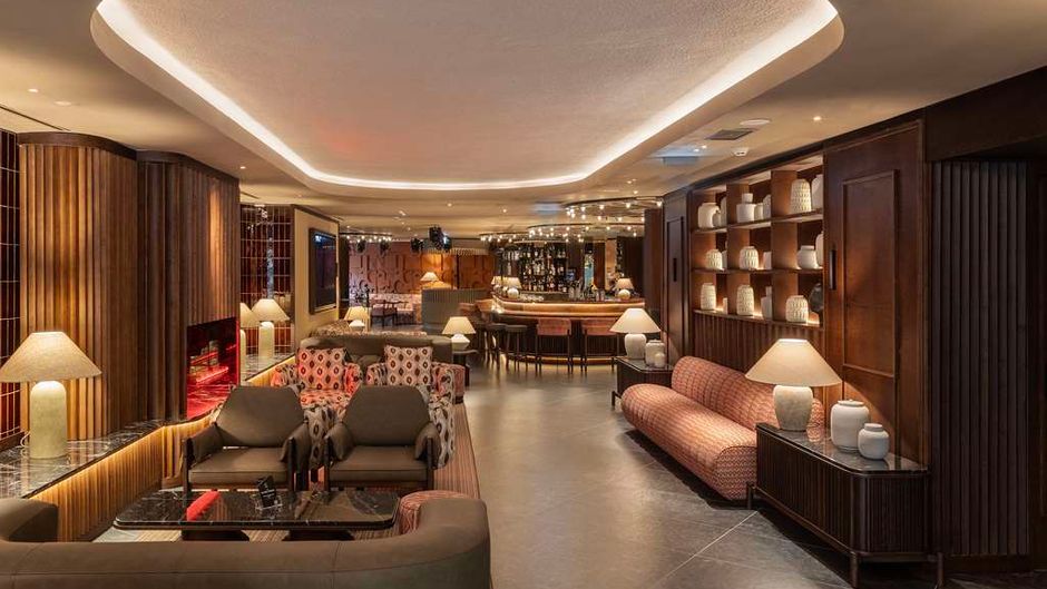 SANA Executive Hotel Lobby