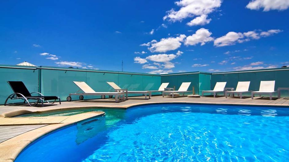 SANA Reno Hotel Pool